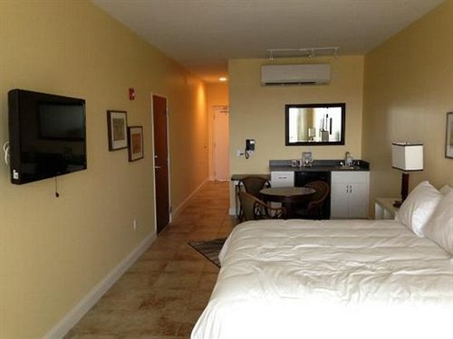 Key West - Dora Hotel