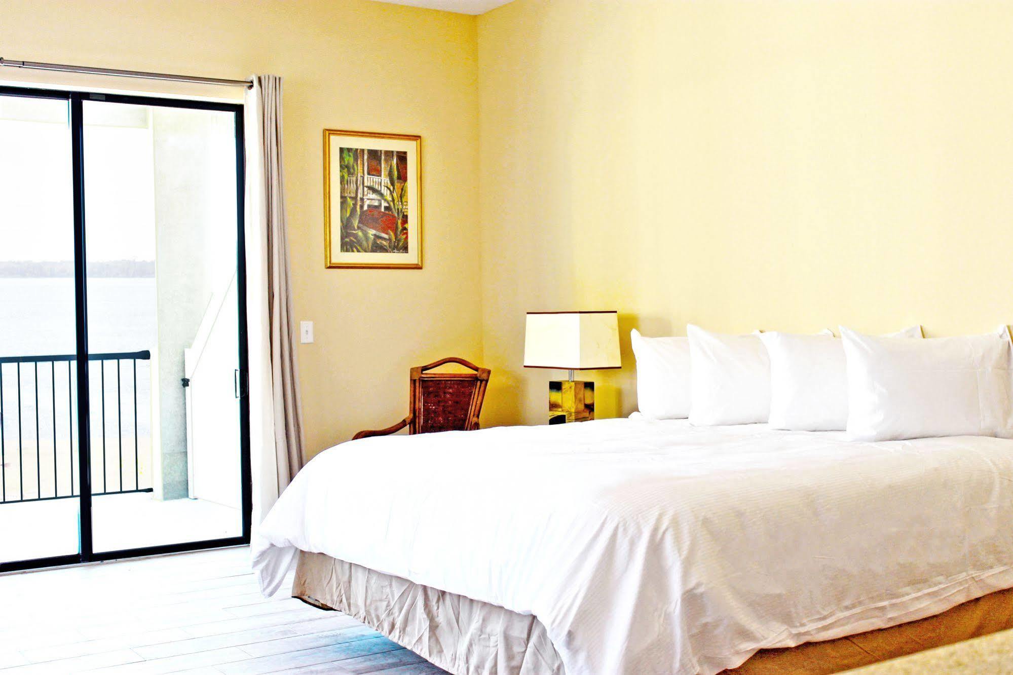 Hotel Key West - Dora